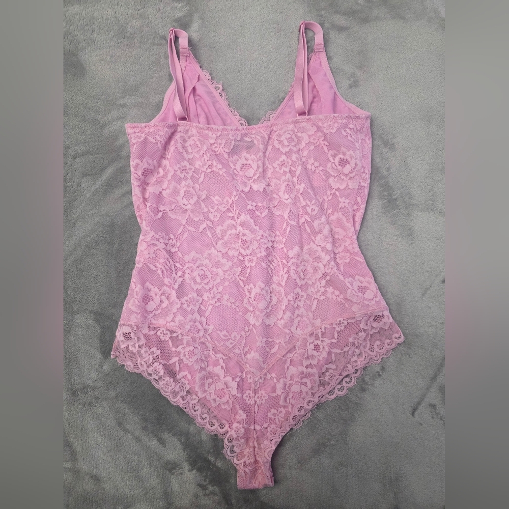 Lace V-Neck Bodysuit Tank Top - Pink - Picture 7 of 7